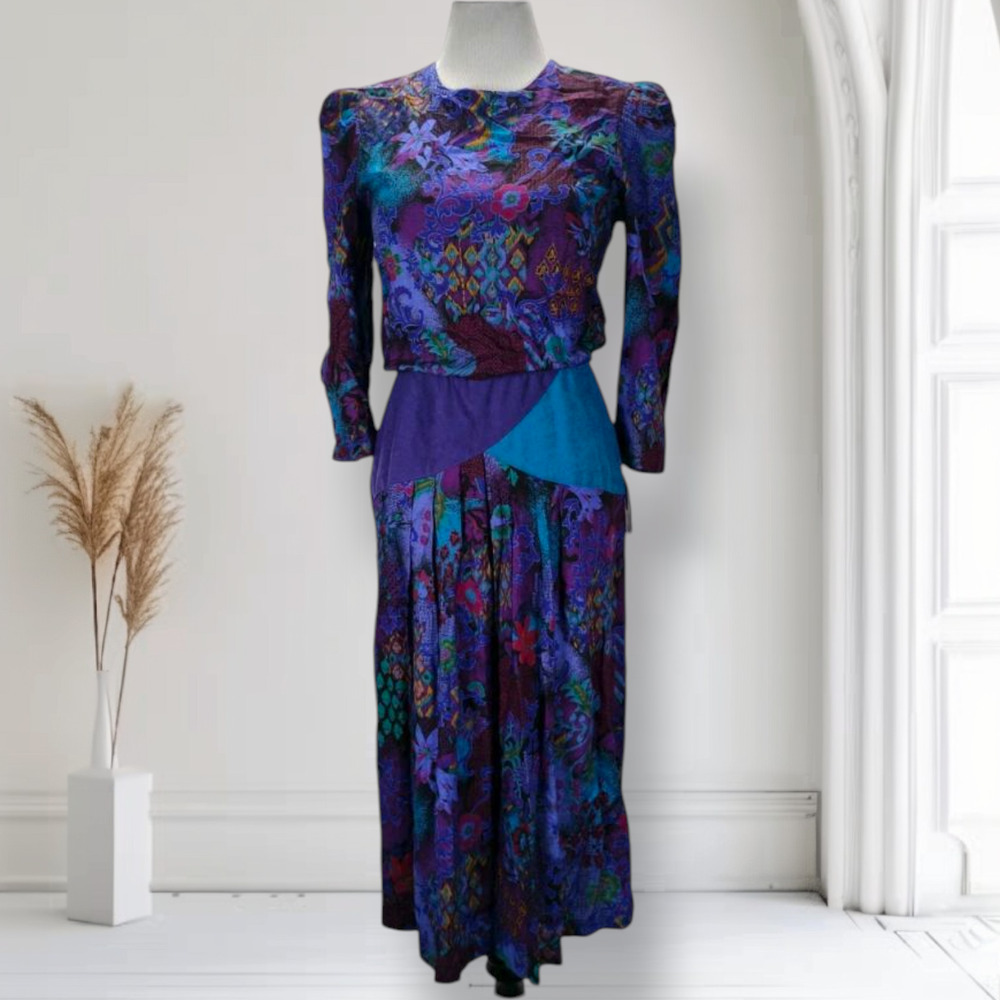 Vintage 80s Lisa Petites Midi Dress Size 8 Rayon Floral Jewel Tone Secretary